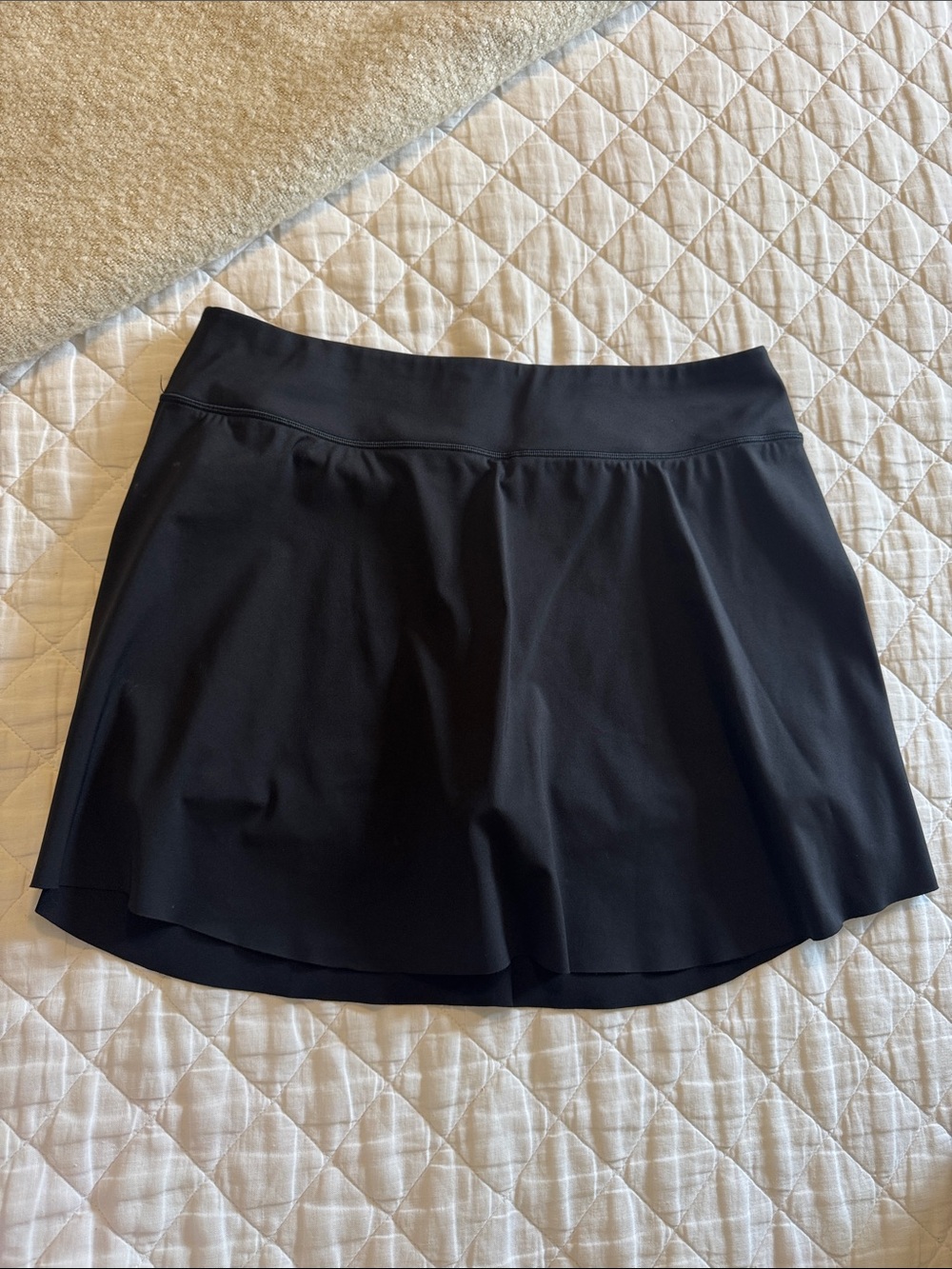 Athleta Ace Advantage 15 1/2” Tennis skort size L